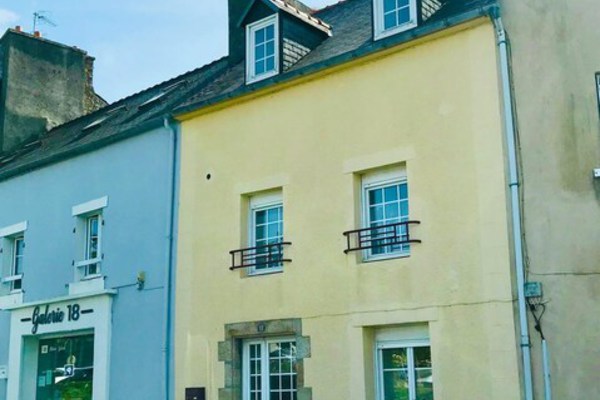 Maison bretonne atypique des années 1700 en plein centre ville