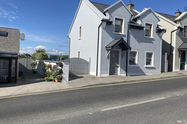 Beautiful 3-Bed House in Co Clare