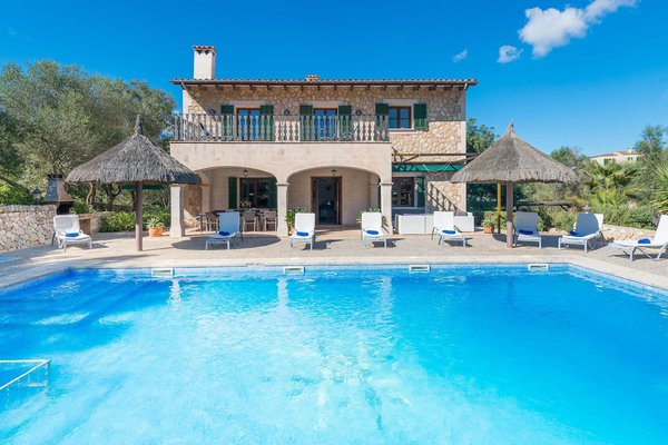 Idylle rurale avec piscine – Villa Sa Sinia