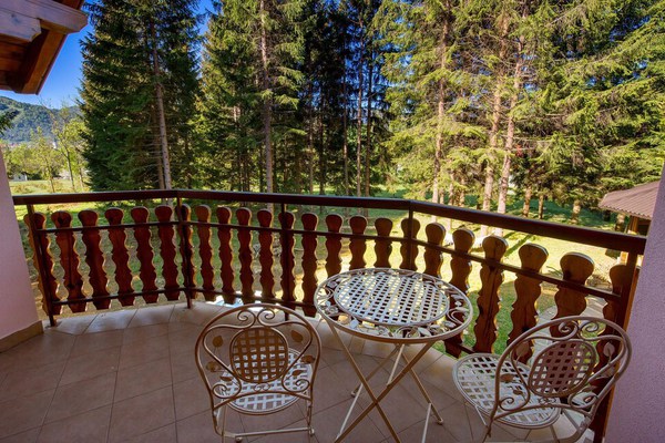 Stunning home in Mrkopalj with Sauna, WiFi and 4 Bedrooms