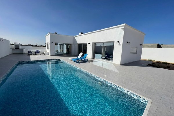 Villa "CARTAGENA" piscine 100% sans vis à vis Djerba
