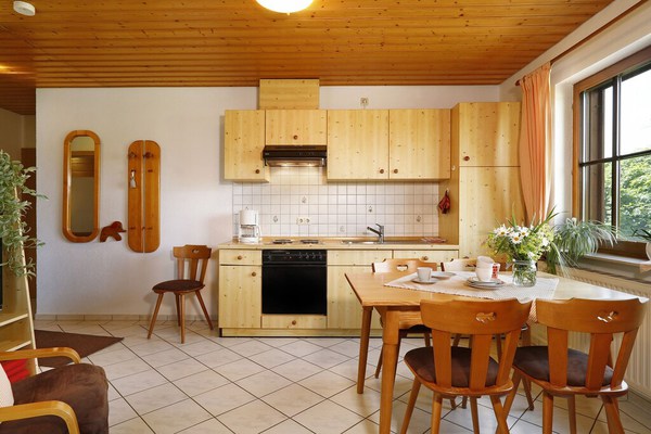 Well-Furnished Holiday Apartment 2 on “Wagenberg” Farm with Mountain View, Wi-Fi, Balcony & Garden; Parking Available
