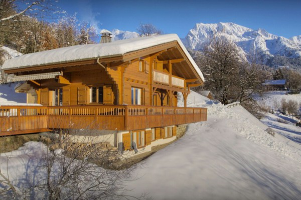 Chalet de ski 4* pour 8 – salle de tv, sauna et terrasse - OVO Network