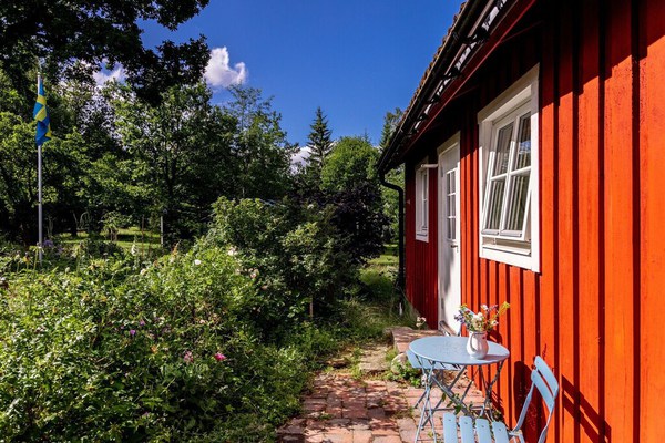 Super cozy cottage in Sunnaryd by the lake Bolmen