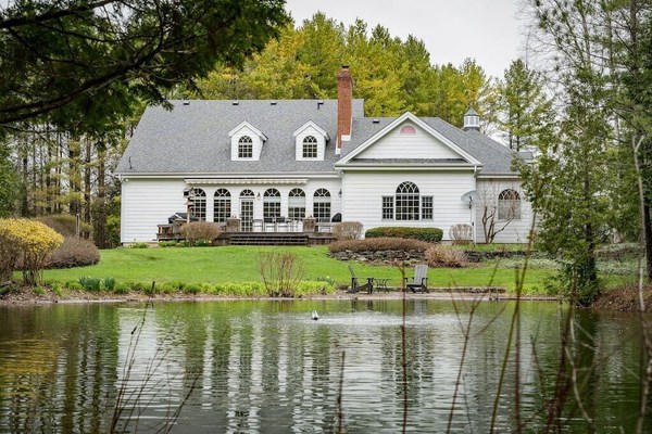 Great Cottage in Meaford, Private Pond and River!