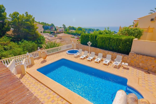 MAGALI, Villa à Benissa pour 8 personnes avec vue sur la mer, piscine privée et wifi gratuit