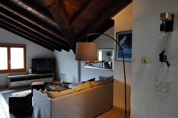 Cosy and quiet private place in Central Valais