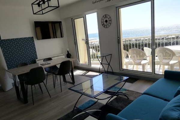 Appartement rénové face et vue mer pour 4/6 pers au pied de la plage
