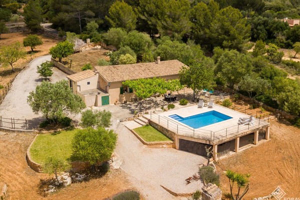 Son Fornes - Belle villa avec piscine et jardin à Algaida