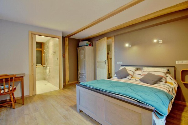 4 bedrooms house with enclosed garden and wifi at Cauterets - 2 km away from the slopes