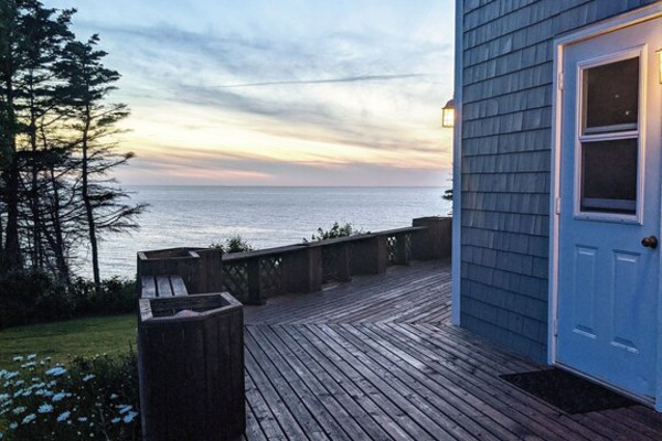 Oceanfront Octagon Cottage