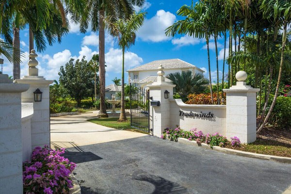 Fairway Views with Private Pool - Tradewinds