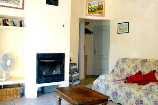 2 bedrooms villa with private pool, enclosed garden and wifi at Dauphin