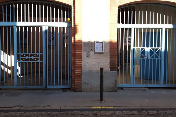 Toulouse Hypercentre : appart au calme avec balcon