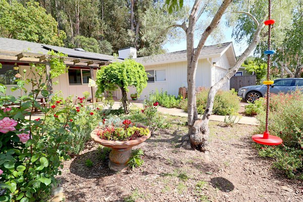 Charming & Modern 3BR House in Soquel ⭐️ Minutes to the Beach! ⭐️