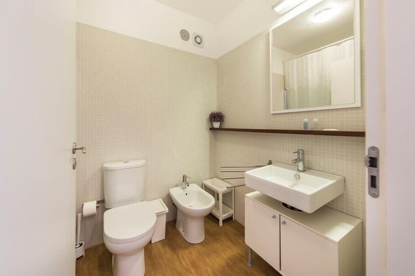 Comfortable flat in Campo Pequeno, 8mins to metro