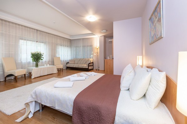 Valensija - Large Suite apartment