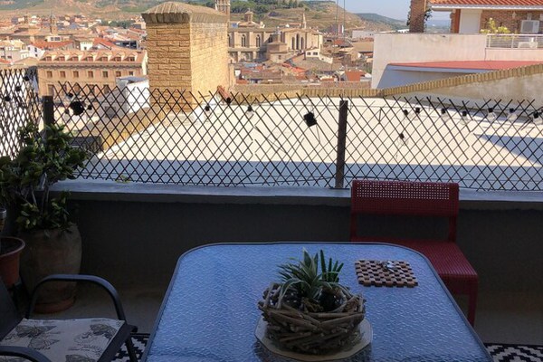 2 bedrooms appartement with city view, furnished terrace and wifi at Tudela