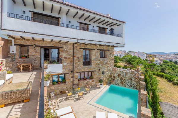 Villa de luxe Casa el Impero avec piscine, terrasse, vue unique sur les montagnes et WiFi