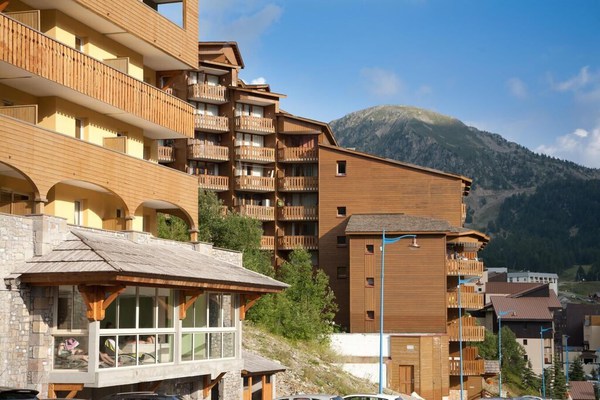Wifi, à 200m des pistes de ski, remise en forme, piscine, balcon, télévision, casier à ski, 35m²