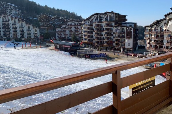 5 to 7 beds appartment - ski in
——
Appartement 5 à 7 couchages - ski aux pieds