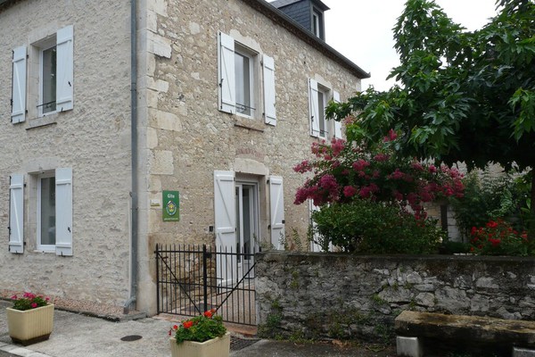 * * * Gîte chez Yvette "prés de Rocamadour /Padirac/vallée Dordogne"