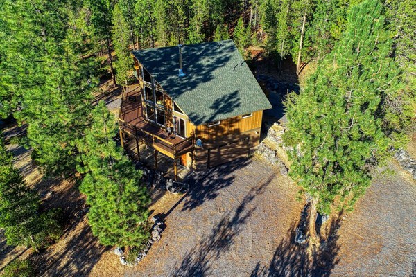 Lodge Style Cabin nr Crater Lake w Mountain Views