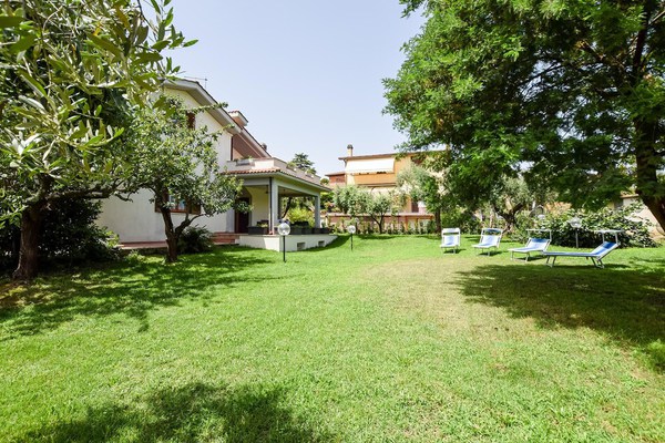 Amazing home in Anguillara Sabazia with Internet and 4 Bedrooms
