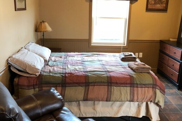 Kara Creek Ranch - Double Bed Cabin