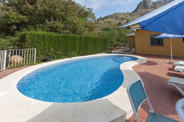 PORTILET - Villa with private pool in Barx.