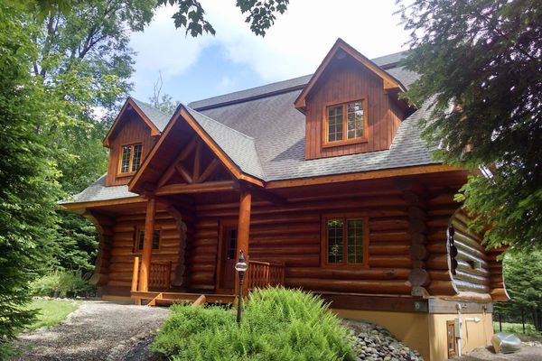 Moon Over Moose Luxury Vacation Waterfront Log Home - 5 bd sept / oct. Dispo