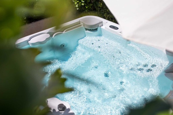 Maison de vacances merveilleuse et de luxe  avec piscine privée à Linardici, Island Krk, Croatie pour 8 personnes