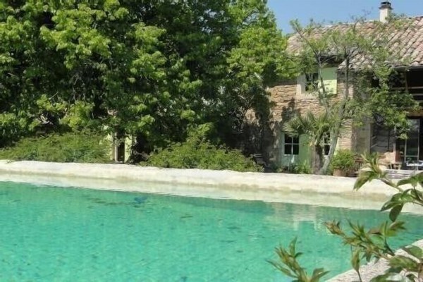 colonzelle drome provençale 2km de Grignan mas de caractére avec piscine et spa