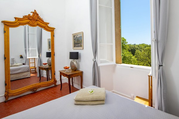 Location prestige 300 m2 dans Château en Provence avec piscine, hammam, sauna