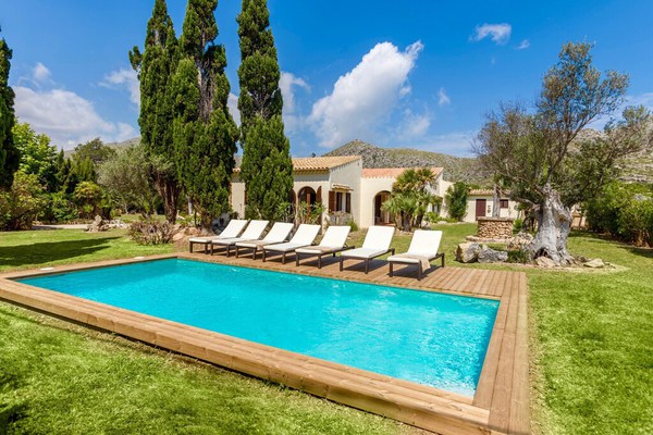 Villa El Gallo for six people with pool