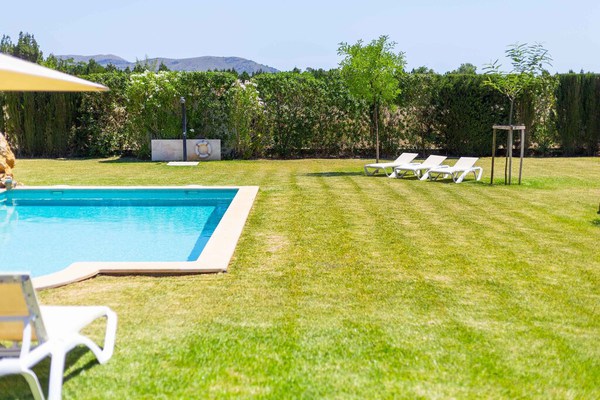 Can Corme - Villa moderne avec piscine et jardin