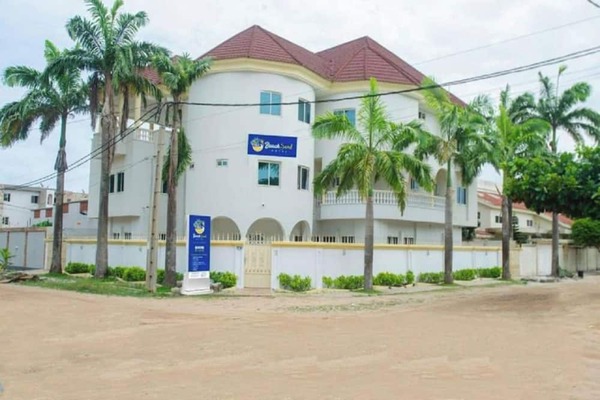Beach Sand Hotel  Resort, Cotonou Deluxe Room 5