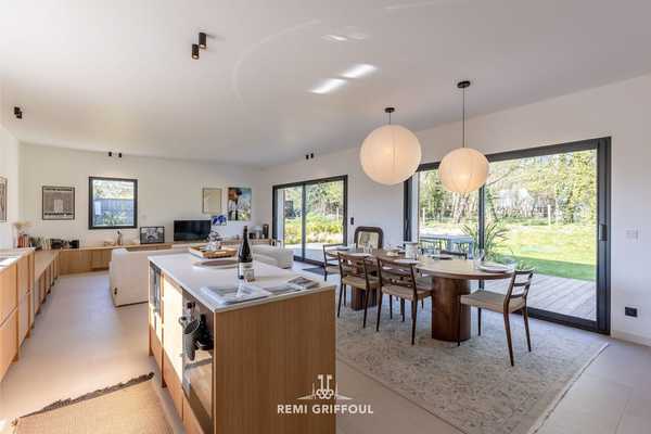 L'Élégance  115 m  4  2 pers  Design  Nature
