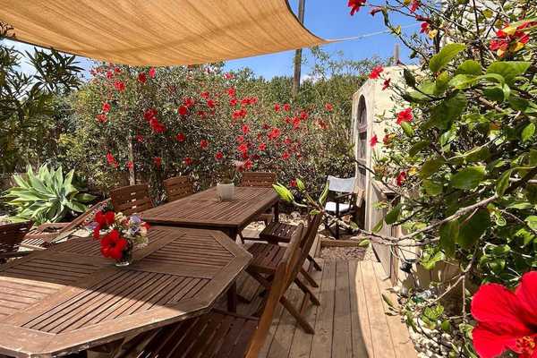 Country house very close to the sea