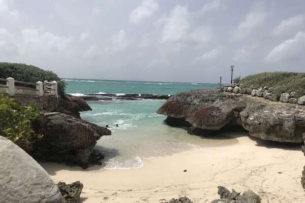 Villa 3 chambres avec piscine, vue et accès à la plage