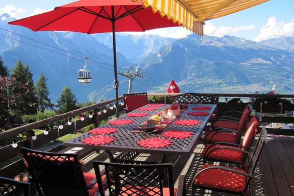 Chalet Lisa, ski-inout, accessible by car