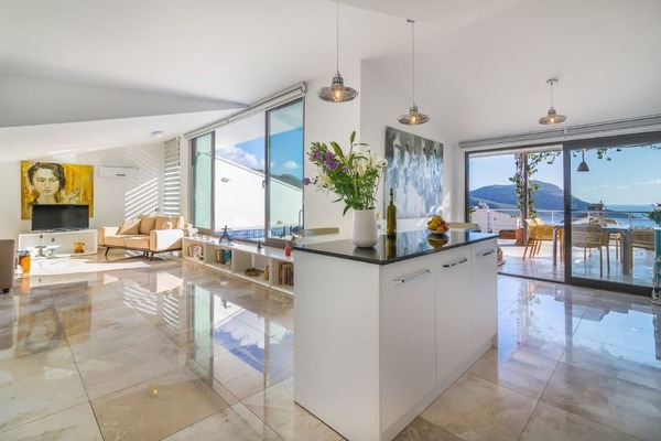 Luxury 3 Bed Duplex Penthouse with Sea View  Private Pool - 5 mins Walk to Town