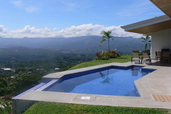 Beautiful villa, amazing view, pool, best climate