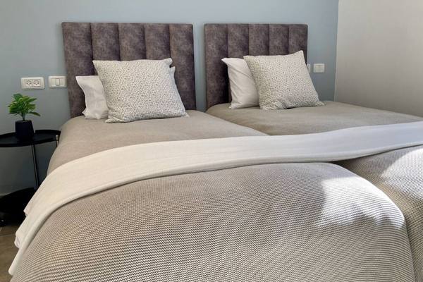 Lovely New Private Duplex in Prime City Center